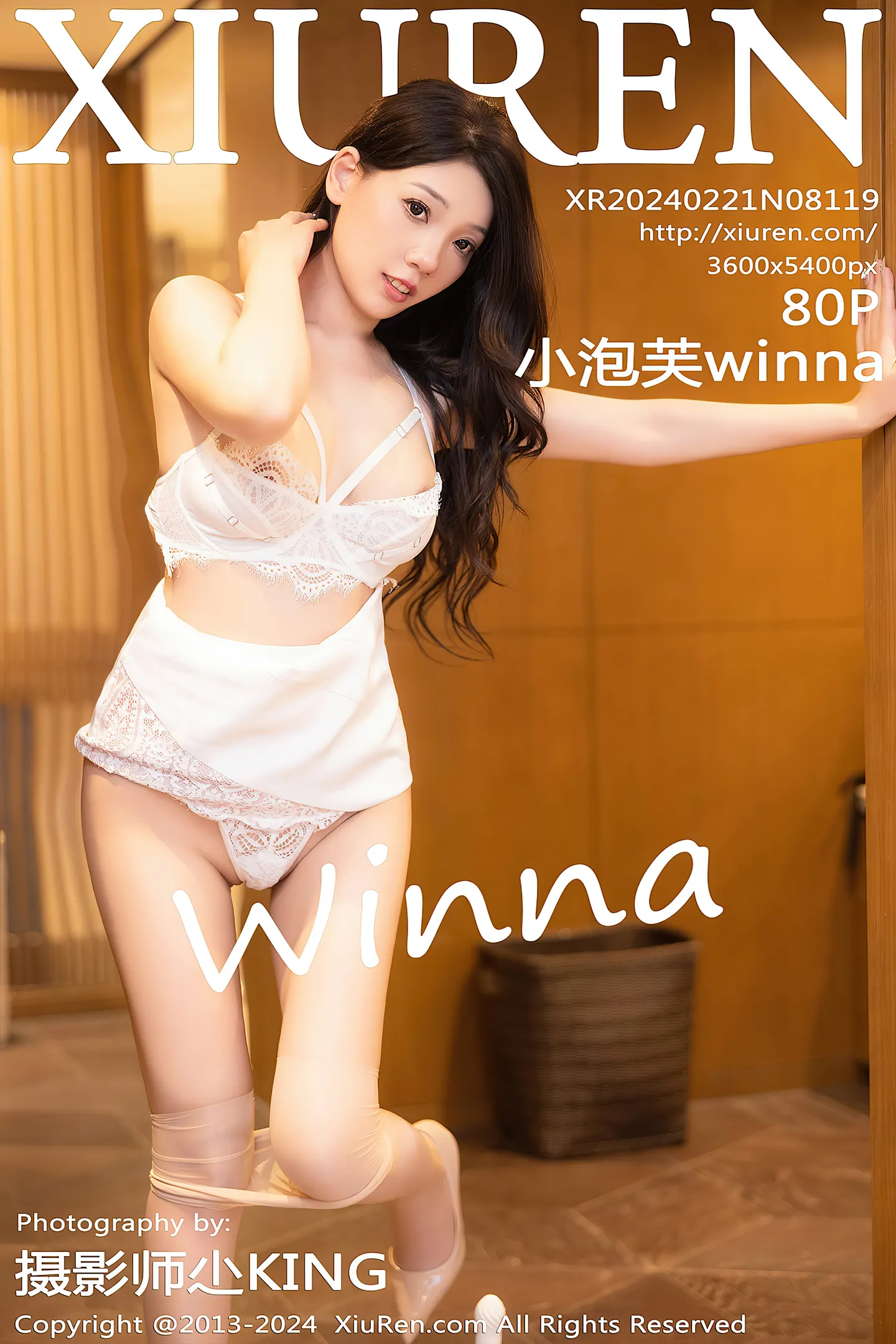 [XiuRen秀人网]No.8119_模特小泡芙winna性感白色连衣裙配油亮肉丝秀丰腴身材诱惑写真80P-秀人网 - XiuRen.Space